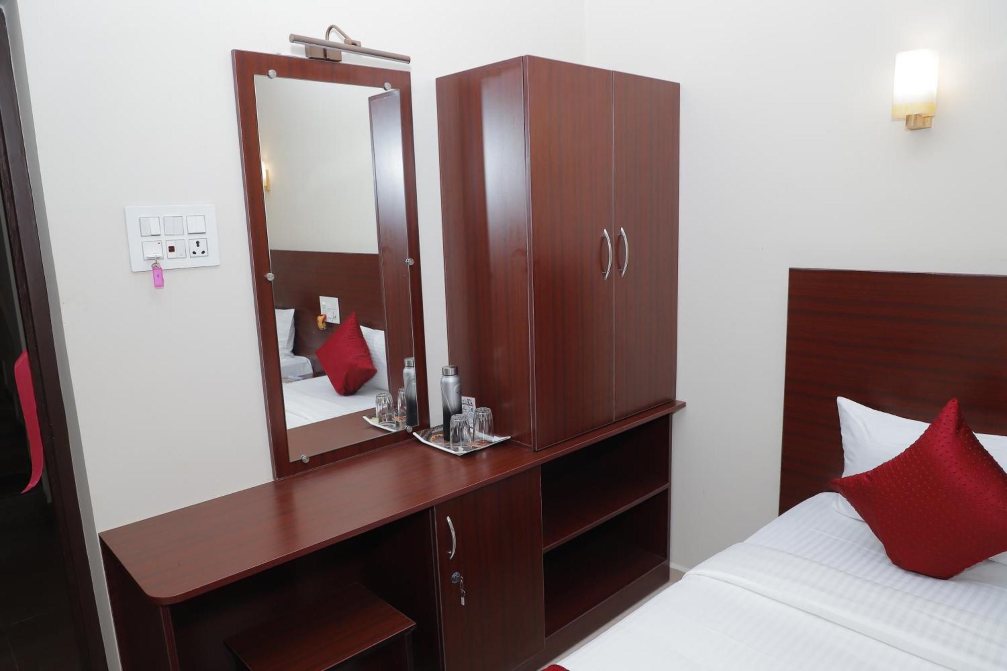 Ymca Program Centre Hotel ซาเลม ภายนอก รูปภาพ